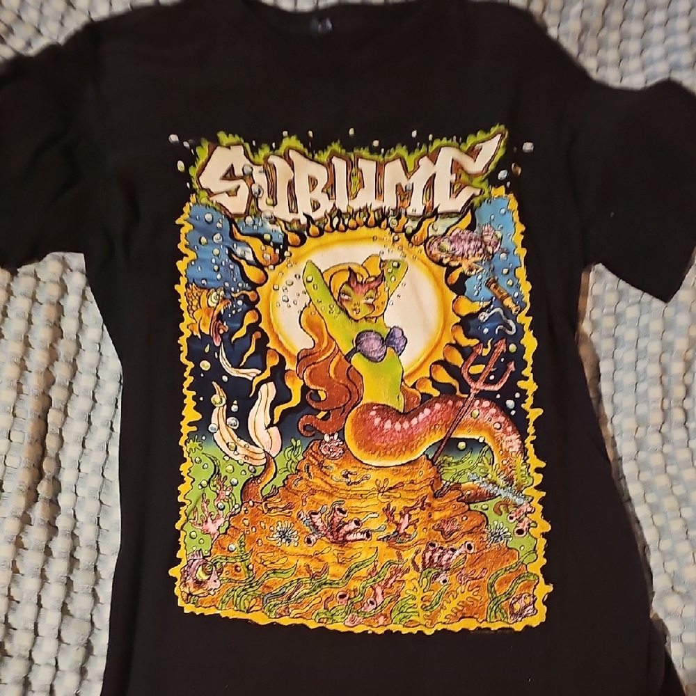 Women's SubLime Graphic Tee - Short Sleeve